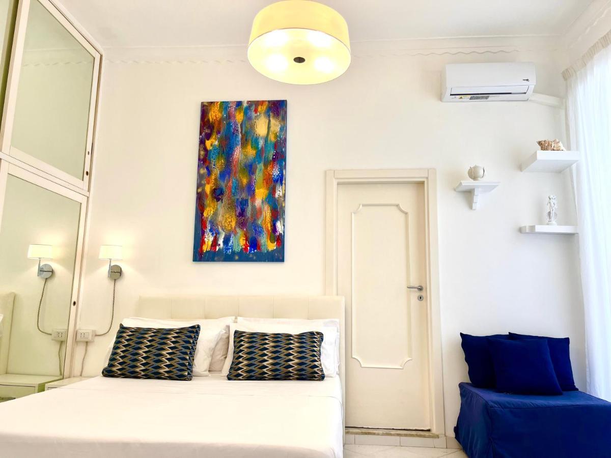 Casa Loren In The Heart Of Sorrente Extérieur photo