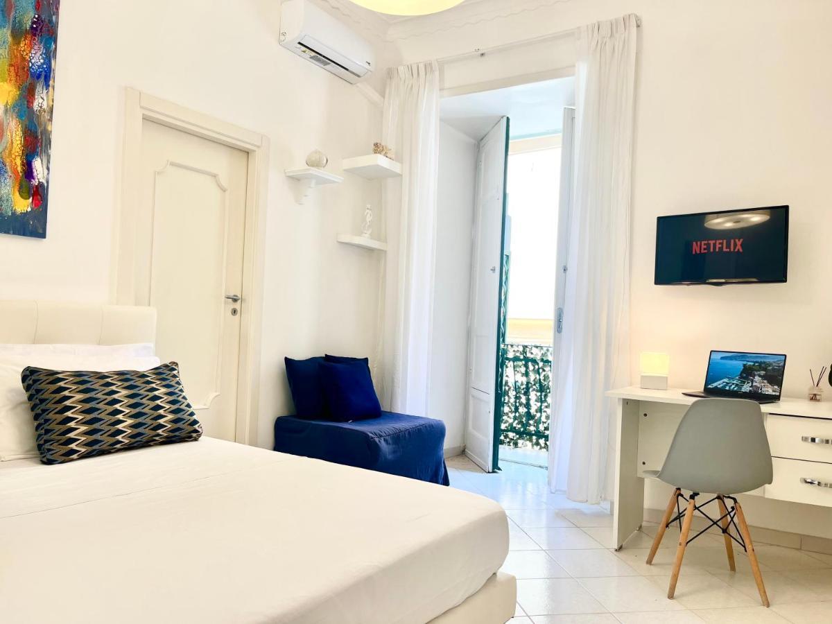 Casa Loren In The Heart Of Sorrente Extérieur photo